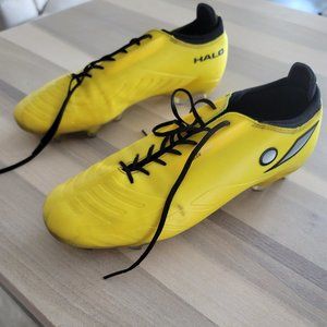 Men's Concave Halo Soccer Cleats Size 9 (fits like 9.5/10)